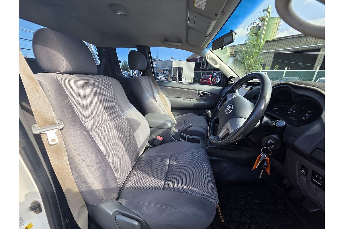2013 Toyota Hilux SR KUN26R 4X4