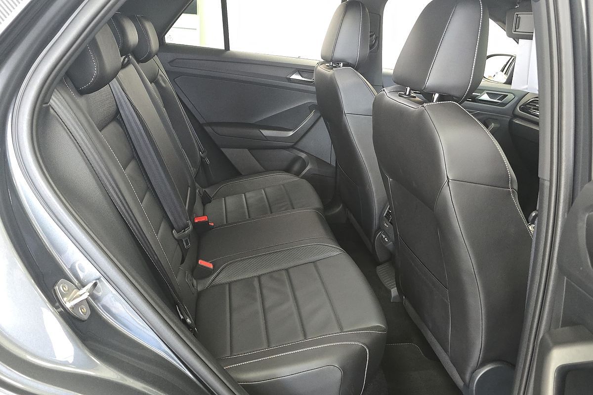 2023 Volkswagen T-Roc 140TSI R-Line D11