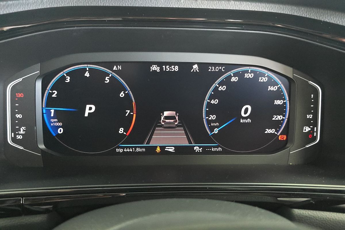 2023 Volkswagen T-Roc 140TSI R-Line D11