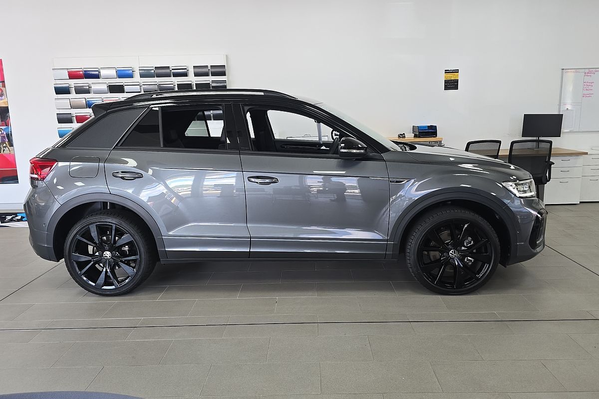 2023 Volkswagen T-Roc 140TSI R-Line D11