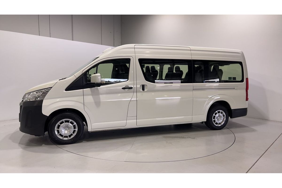 2022 Toyota Hiace Commuter GDH322R
