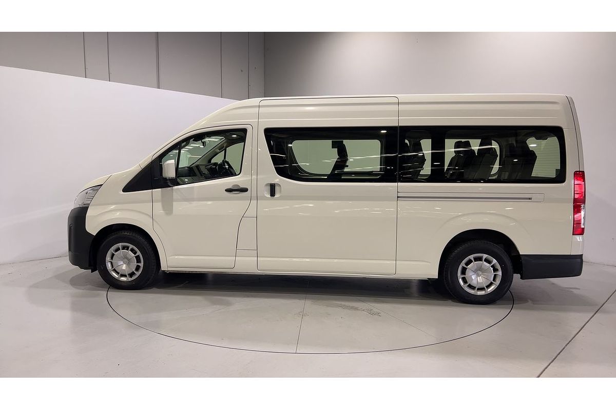 2022 Toyota Hiace Commuter GDH322R