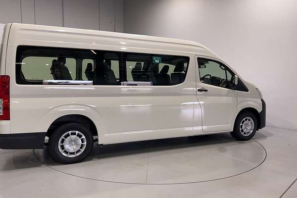 2022 Toyota Hiace Commuter GDH322R