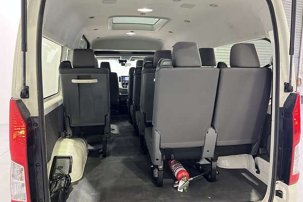 2022 Toyota Hiace Commuter GDH322R