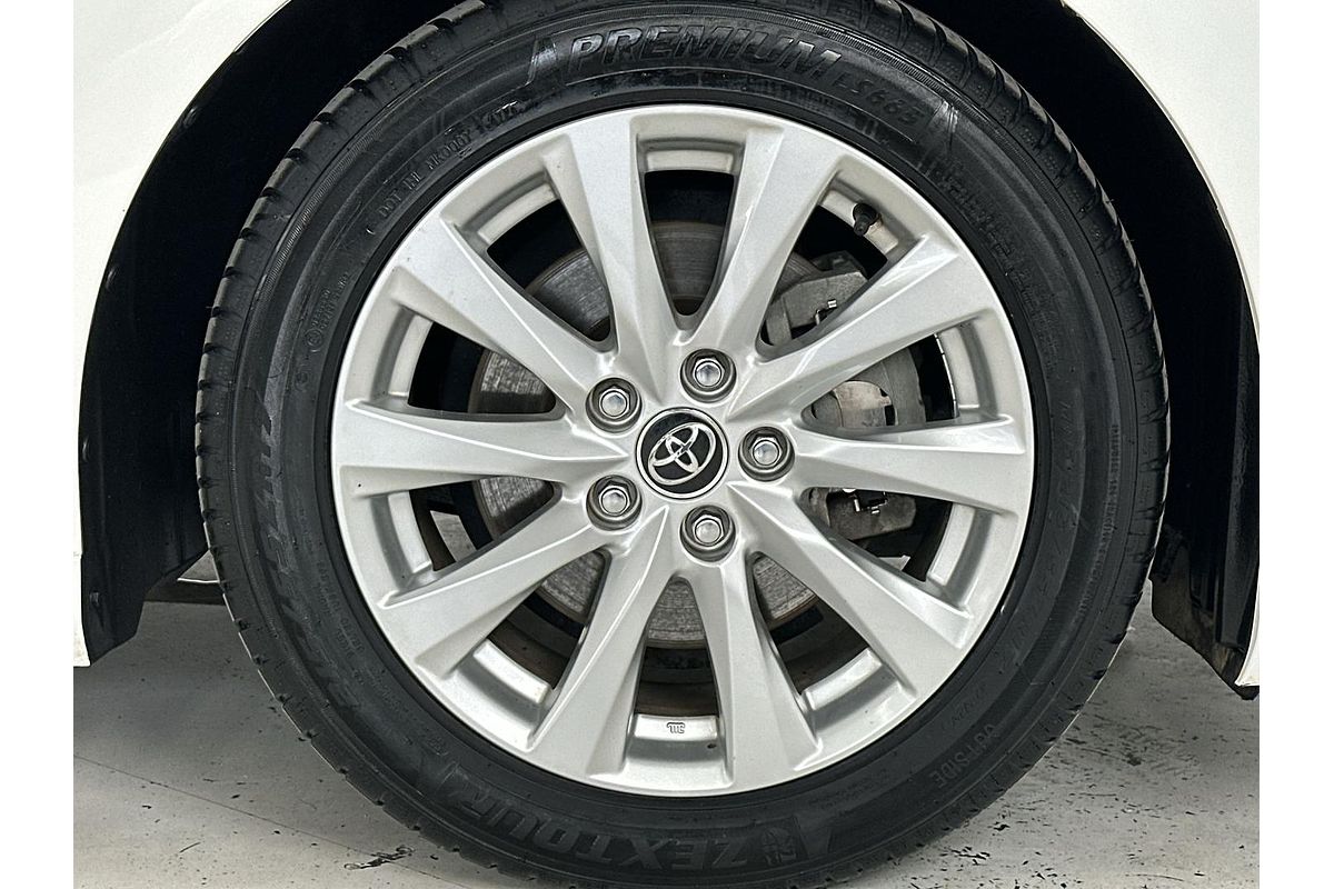 2019 Toyota Camry Ascent ASV70R