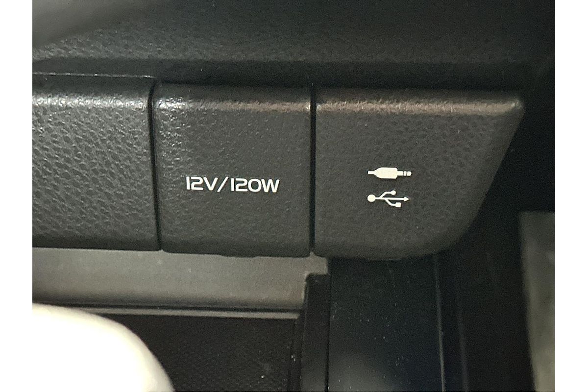 2019 Toyota Camry Ascent ASV70R
