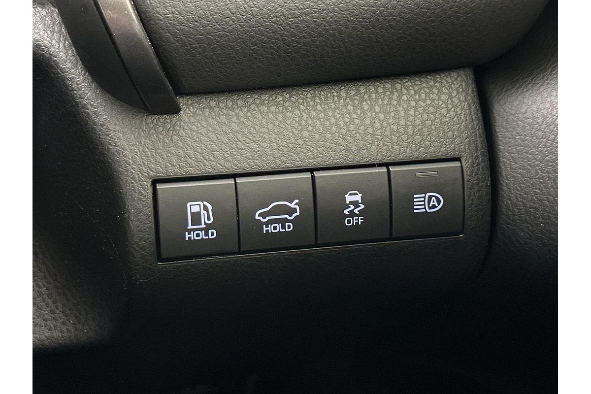 2019 Toyota Camry Ascent ASV70R