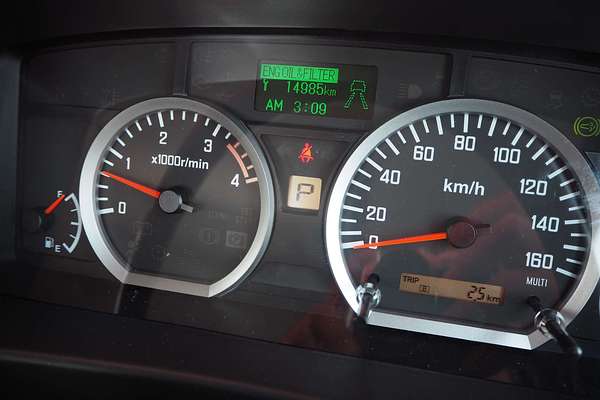 2025 Isuzu NLR 45-150 AMT MWB Traypack NO ADBLUE  4x2