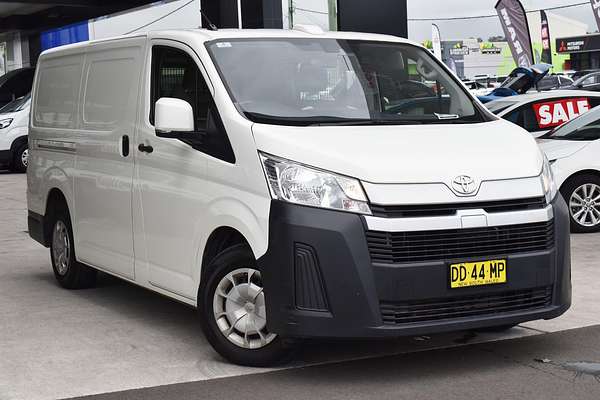 2022 Toyota Hiace GDH300R LWB
