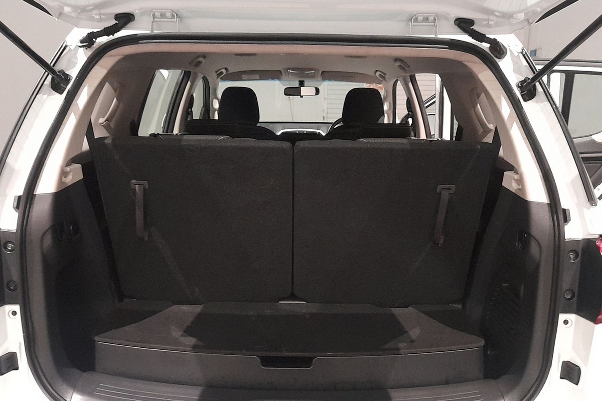2020 Isuzu MU-X LS-M