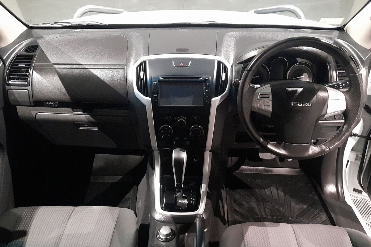 2020 Isuzu MU-X LS-M