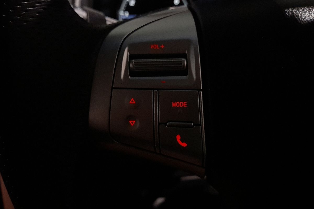 2020 Isuzu MU-X LS-M