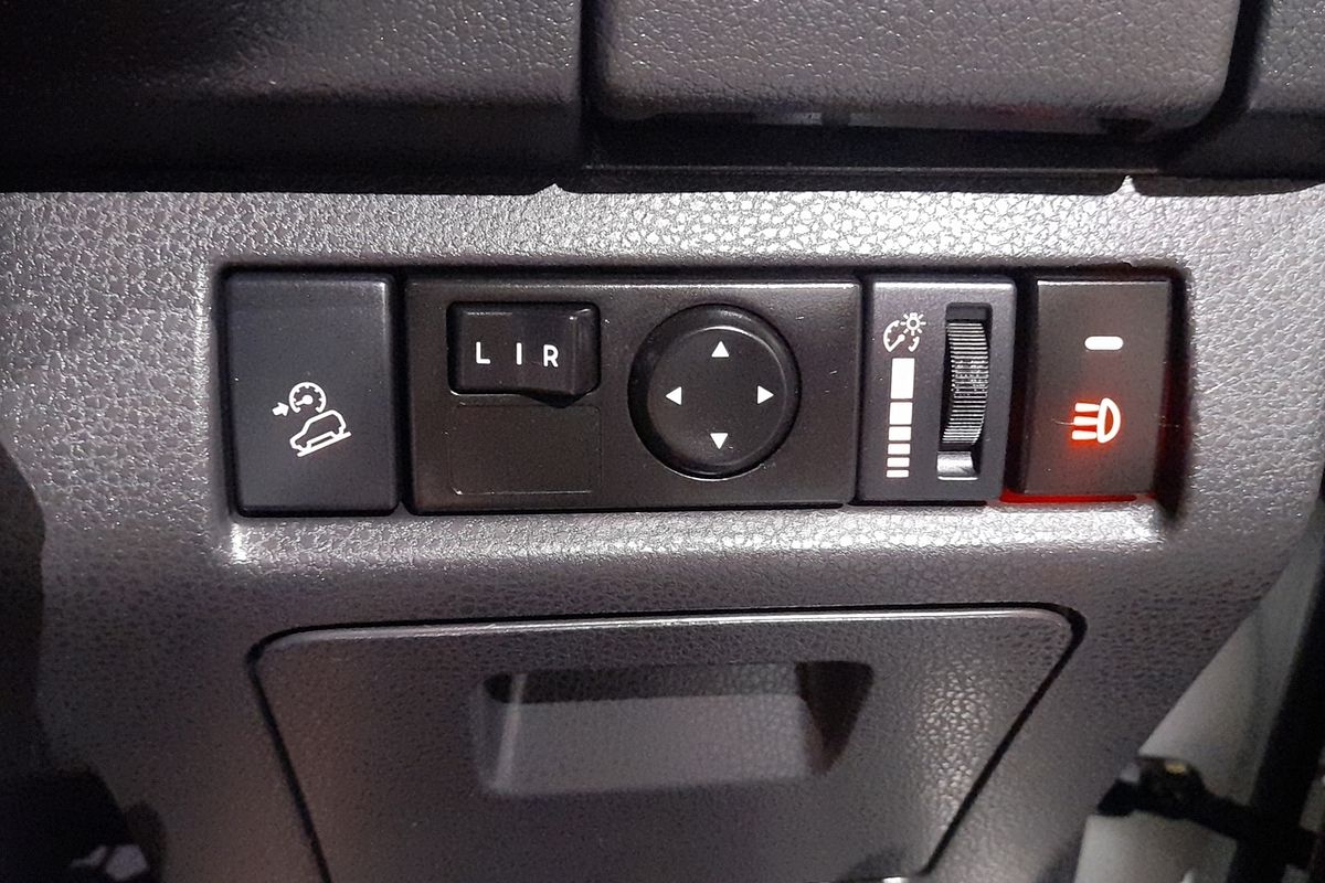 2020 Isuzu MU-X LS-M