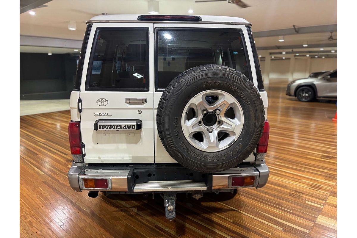 2014 Toyota Landcruiser GXL VDJ76R