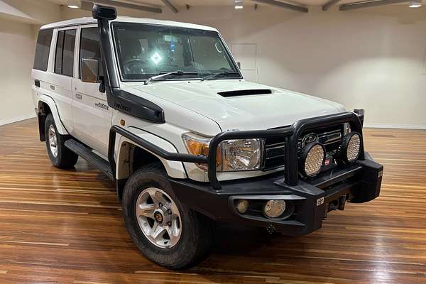 2014 Toyota Landcruiser GXL VDJ76R