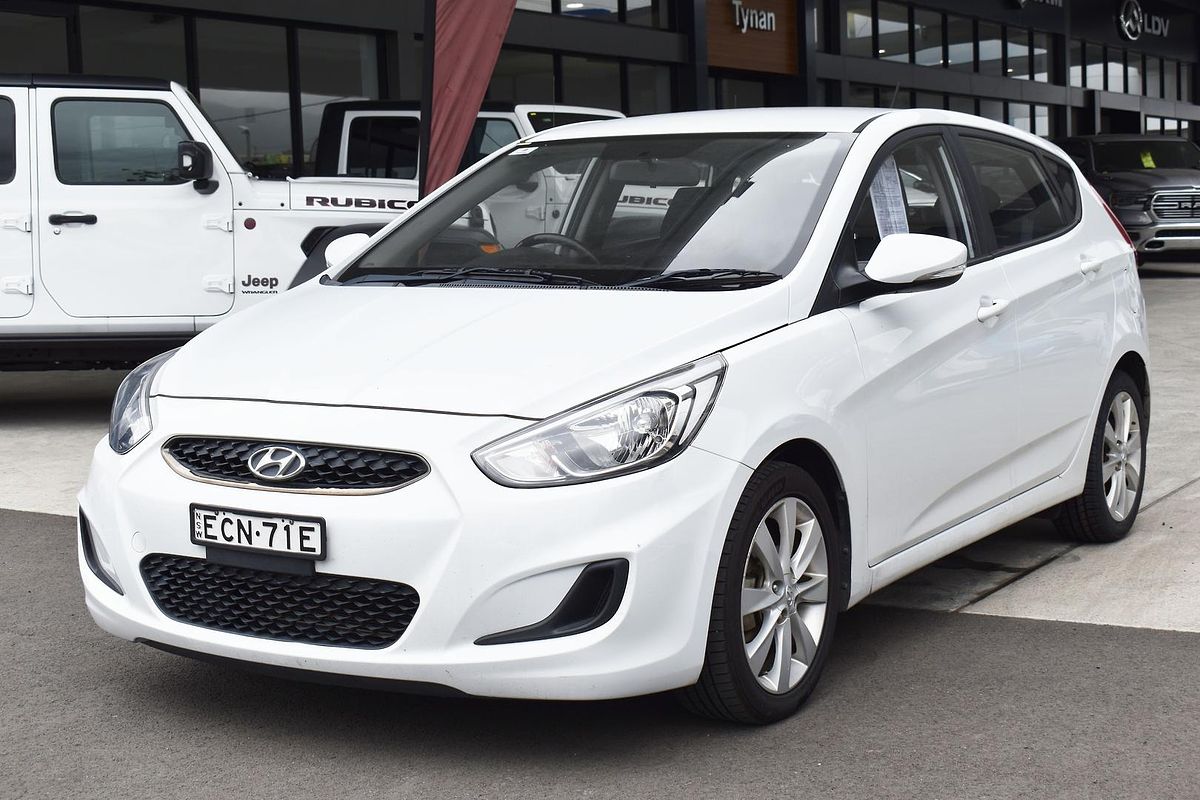 2019 Hyundai Accent Sport RB6
