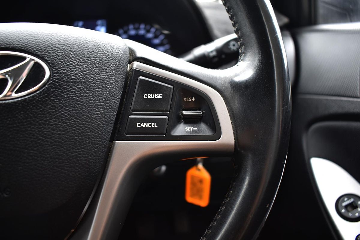 2019 Hyundai Accent Sport RB6