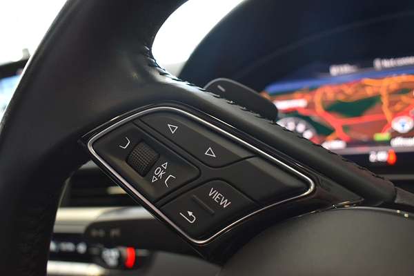 2018 Audi A4 35 TFSI S line B9