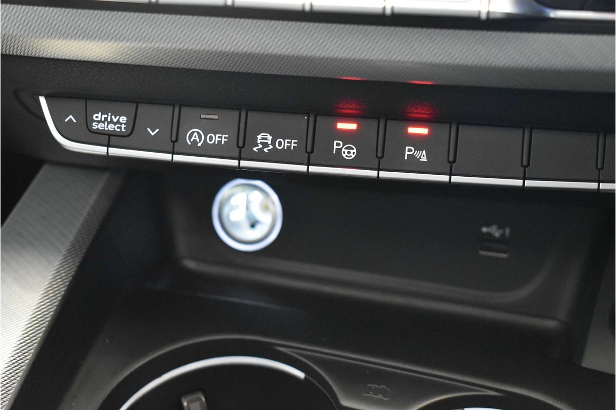 2018 Audi A4 35 TFSI S line B9