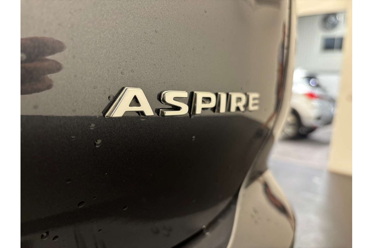 2024 Mitsubishi Outlander Aspire ZM