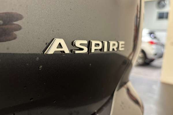 2024 Mitsubishi Outlander Aspire ZM