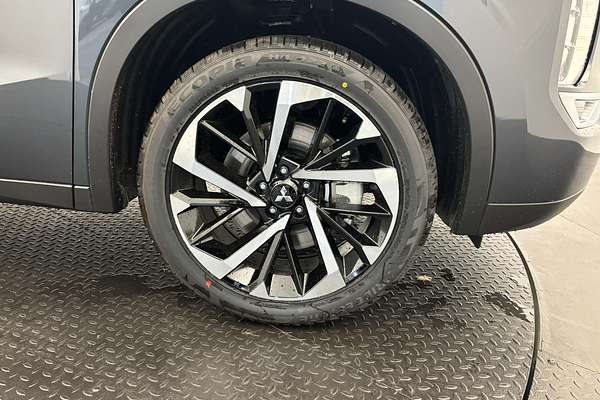 2024 Mitsubishi Outlander Aspire ZM