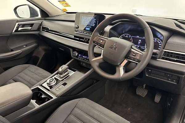 2024 Mitsubishi Outlander Aspire ZM