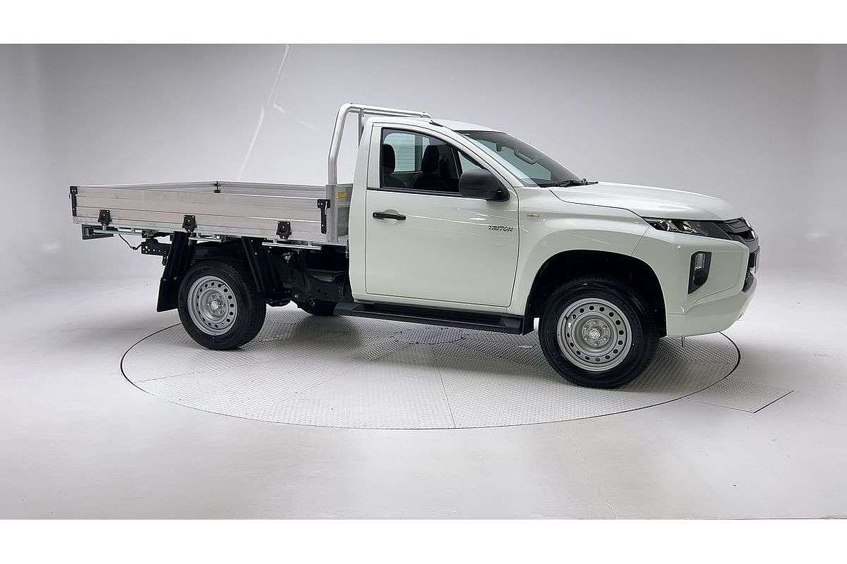 2023 Mitsubishi Triton GLX MR 4X4