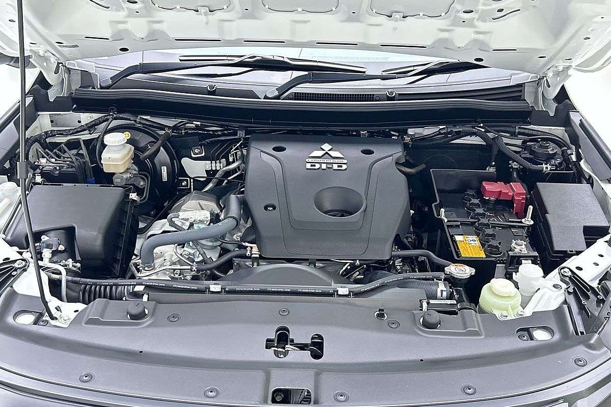 2023 Mitsubishi Triton GLX MR 4X4