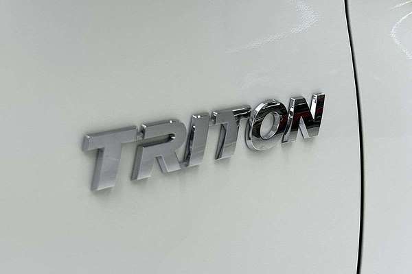 2023 Mitsubishi Triton GLX MR 4X4