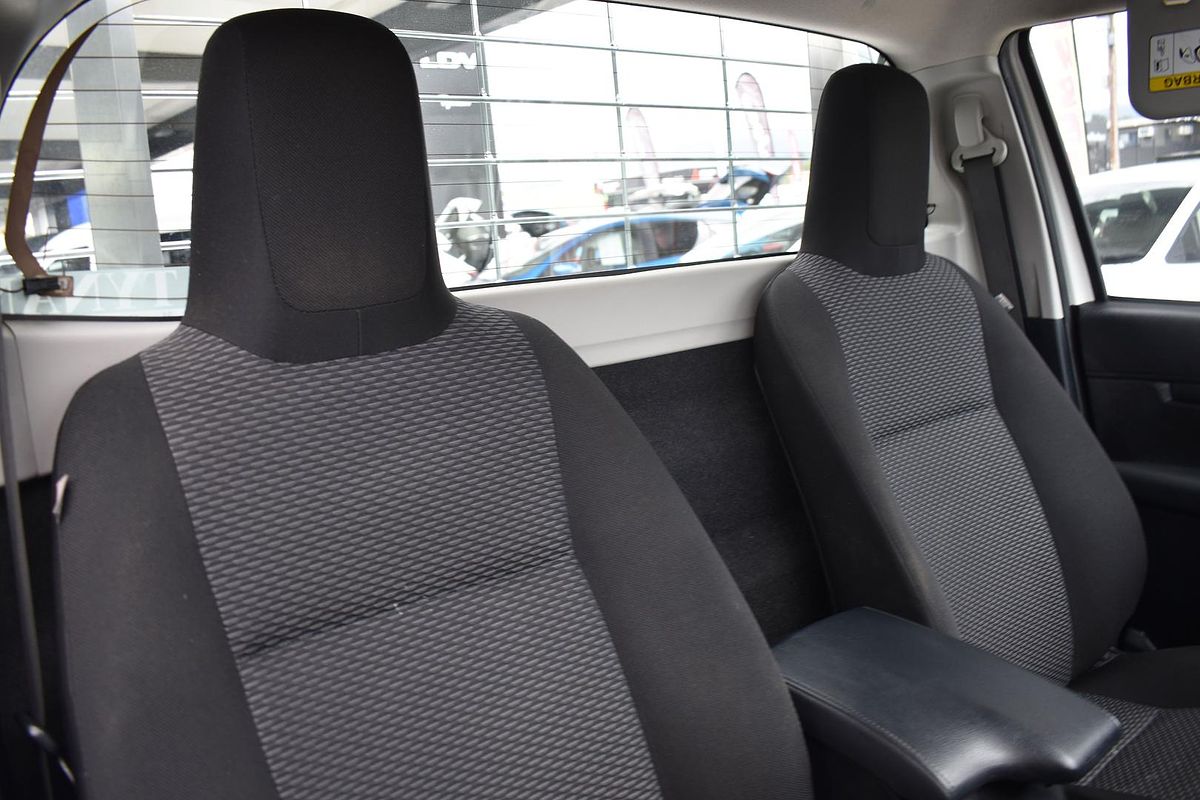 2022 Toyota Hilux Workmate TGN121R Rear Wheel Drive