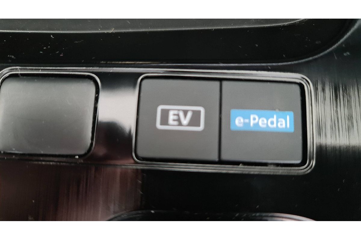 2024 Nissan X-TRAIL ST-L e-POWER T33