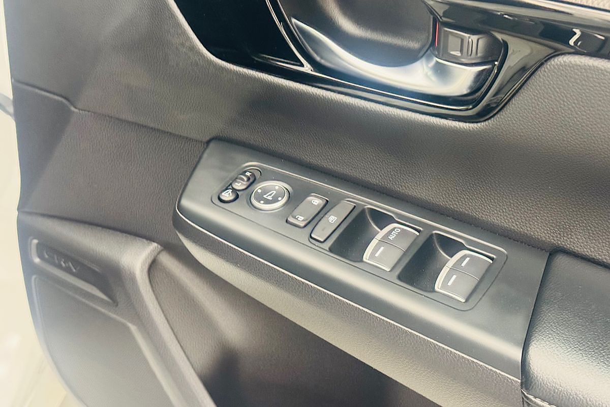 Honda CR-V. 5 Doors Auto VTIX 24