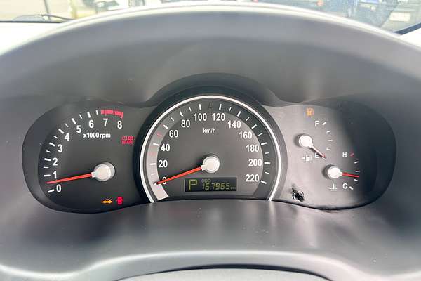 2013 Kia Grand Carnival Si VQ