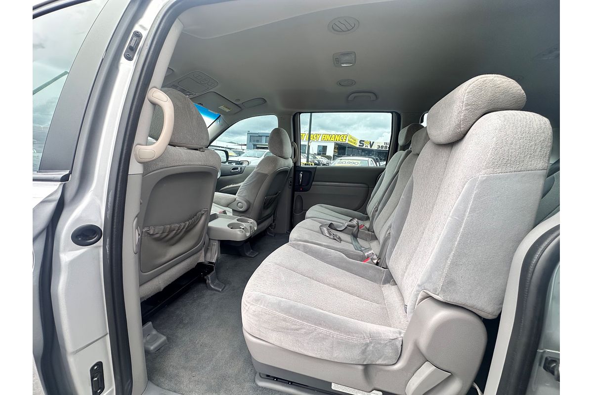 2013 Kia Grand Carnival Si VQ