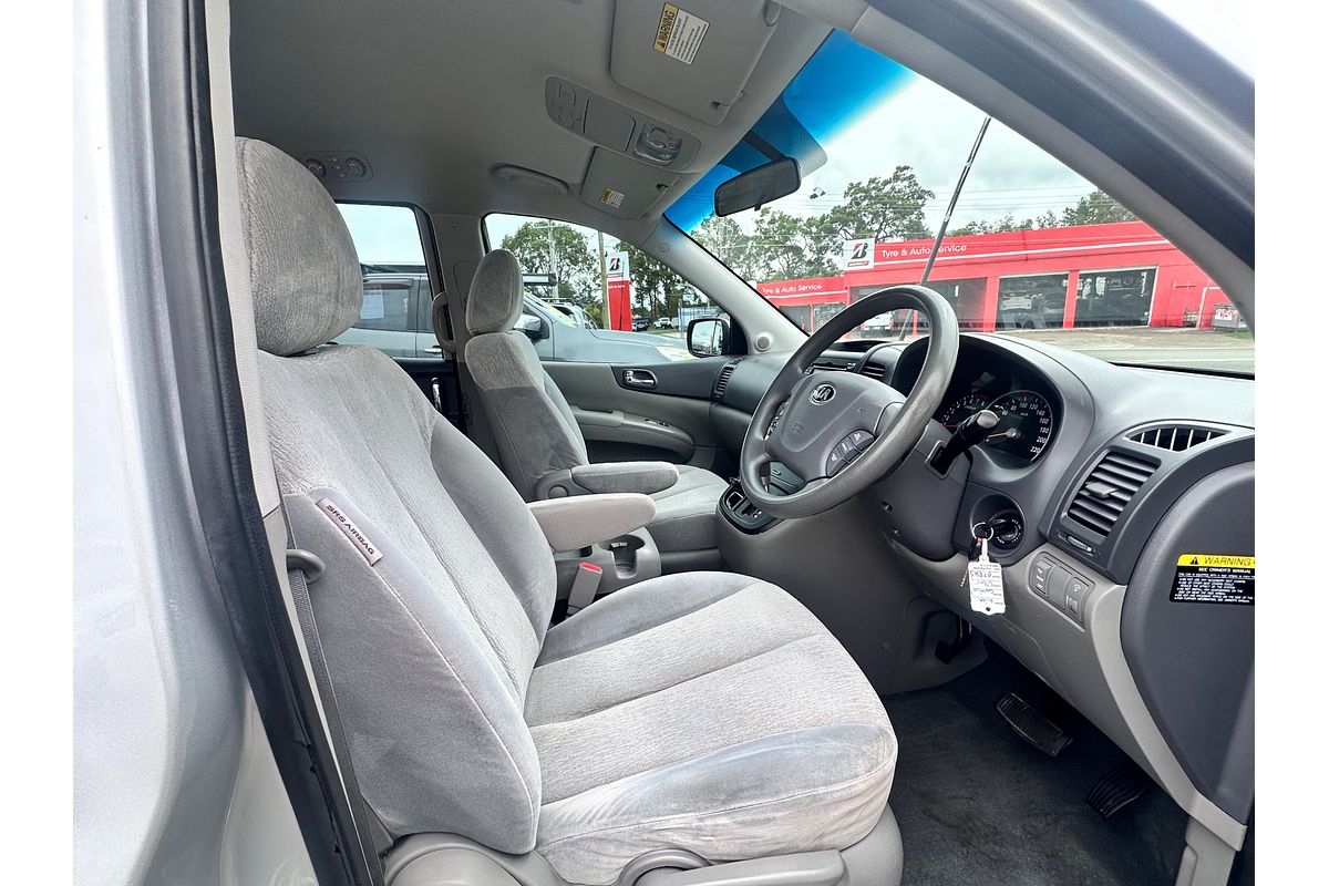 2013 Kia Grand Carnival Si VQ