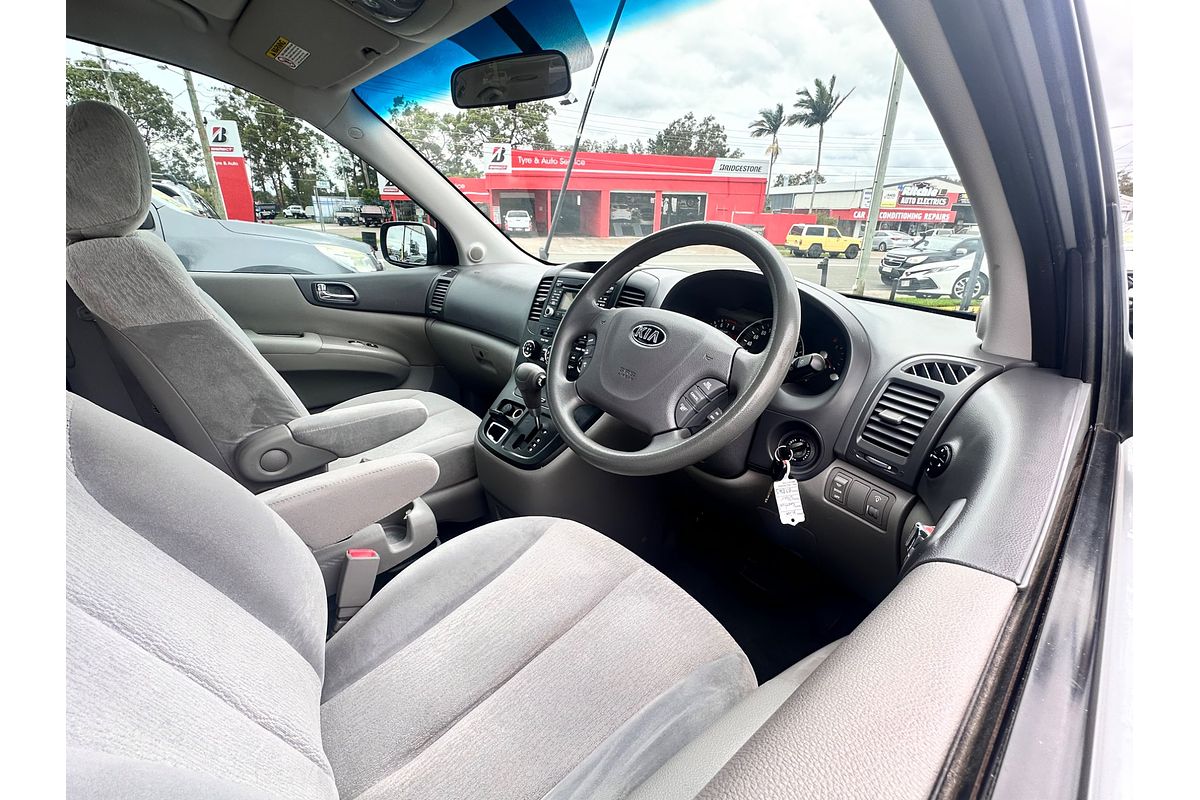2013 Kia Grand Carnival Si VQ