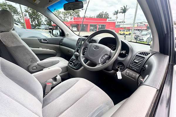 2013 Kia Grand Carnival Si VQ