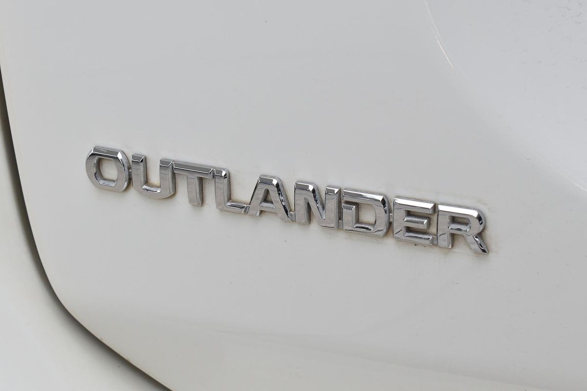 2021 Mitsubishi Outlander ES ZL
