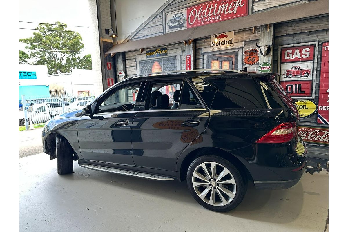 2012 Mercedes-Benz M-Class ML350 BlueTEC W166