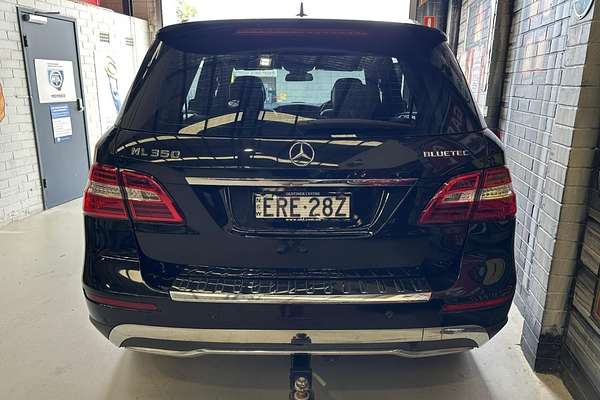 2012 Mercedes-Benz M-Class ML350 BlueTEC W166