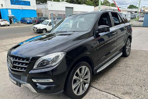 2012 Mercedes-Benz M-Class ML350 BlueTEC W166