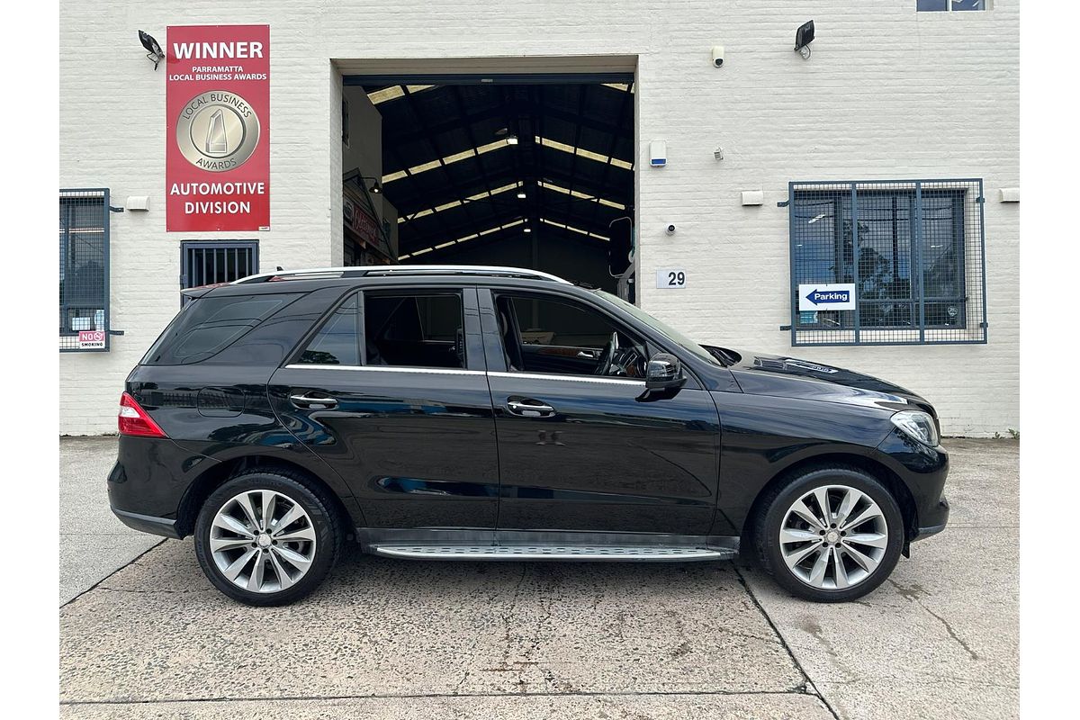 2012 Mercedes-Benz M-Class ML350 BlueTEC W166