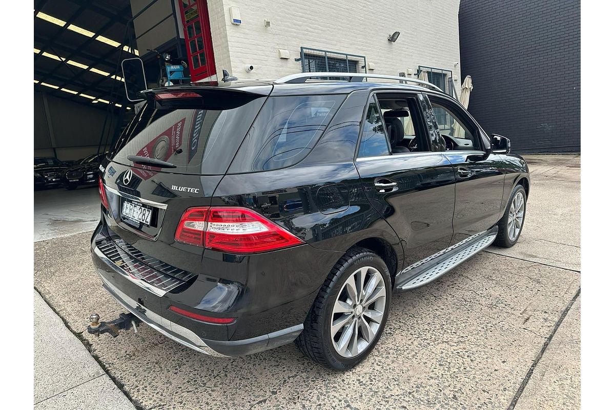 2012 Mercedes-Benz M-Class ML350 BlueTEC W166