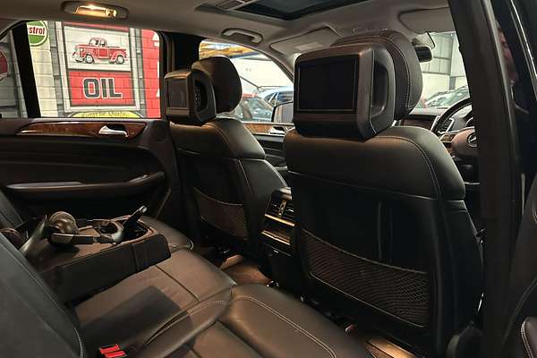 2012 Mercedes-Benz M-Class ML350 BlueTEC W166