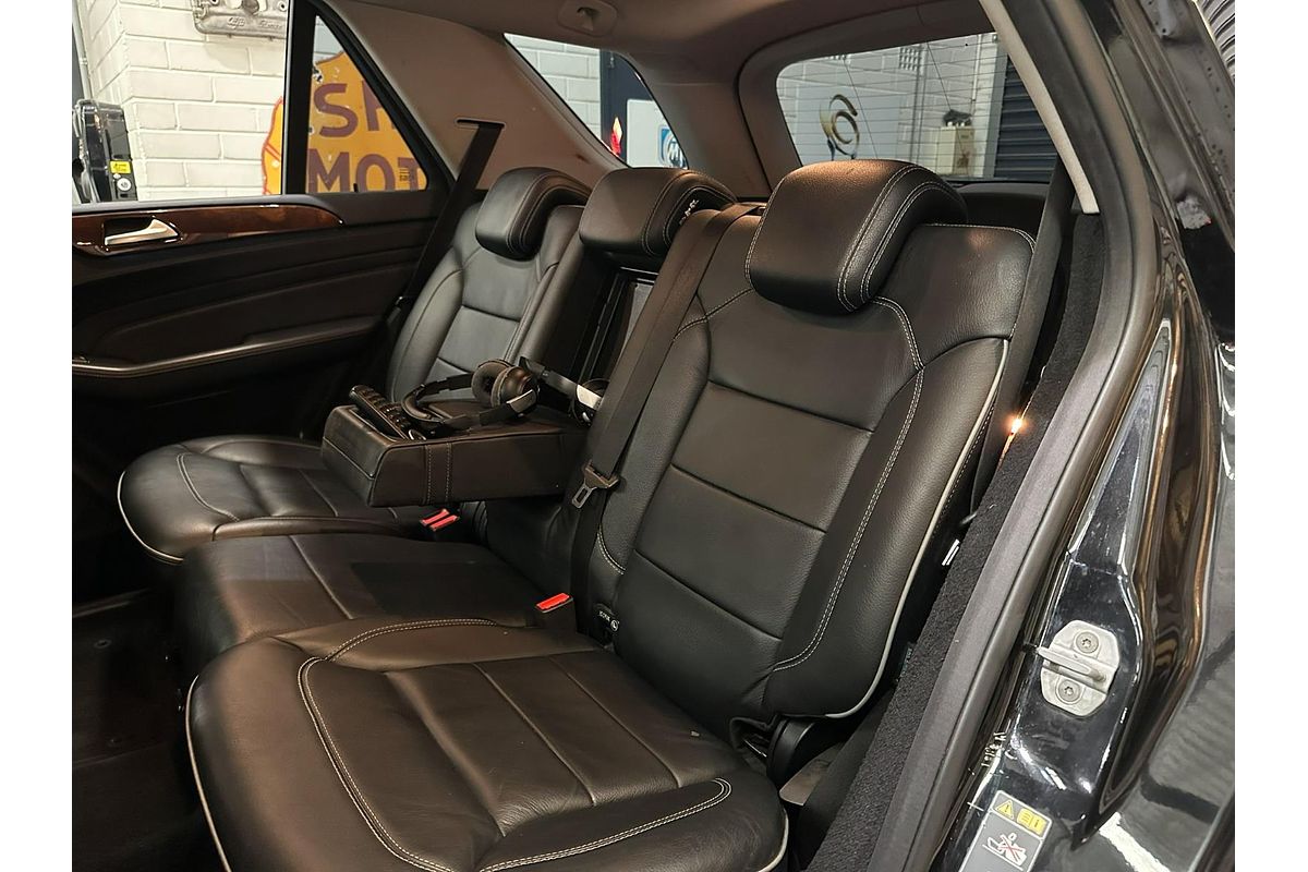 2012 Mercedes-Benz M-Class ML350 BlueTEC W166