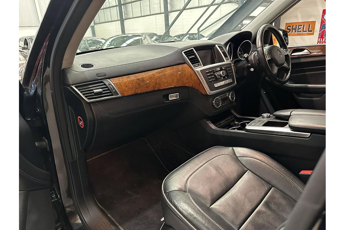 2012 Mercedes-Benz M-Class ML350 BlueTEC W166