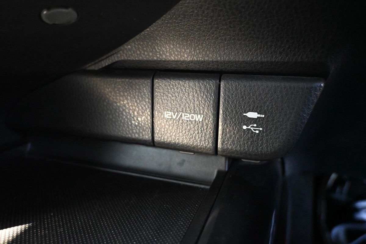 2019 Toyota Camry Ascent Sport ASV70R