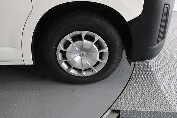 2023 Toyota Hiace GDH300R LWB