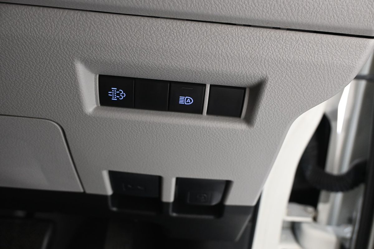 2023 Toyota Hiace GDH300R LWB